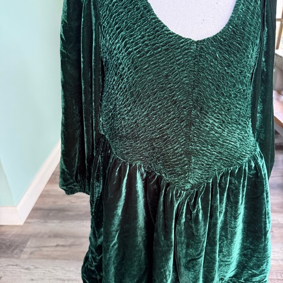 Free People Farrier A-Line Smocked Velvet Mini Dress Green Small - Picture 6 of 10